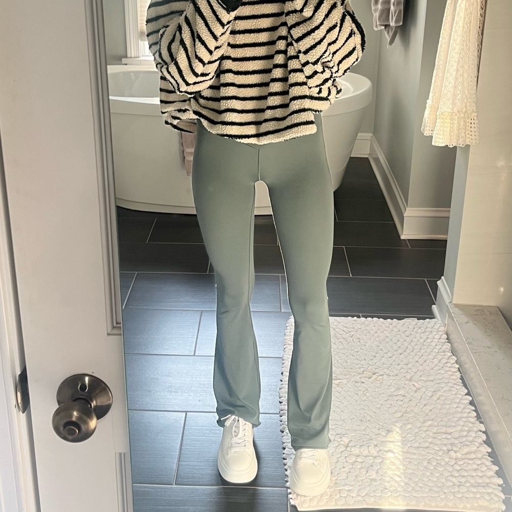 Aerie Offline Flare Leggings